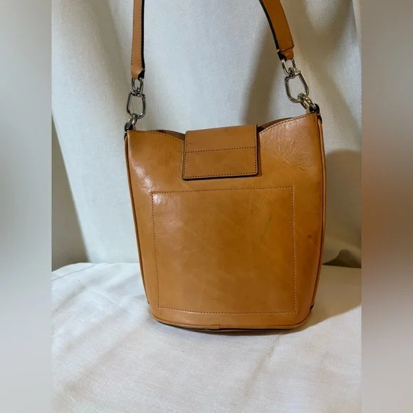 Banana Republic Italian Vachetta 100% Leather Bucket Bag Natural Tan Silver Ring - Picture 3 of 11